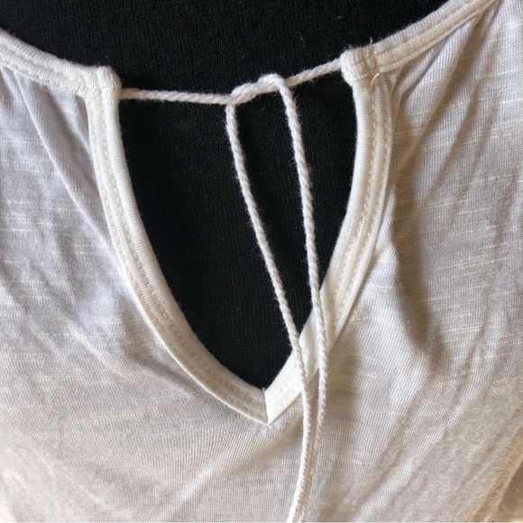 Forever 21 cream tee with lace details and tassels size S - Picture 3 of 9